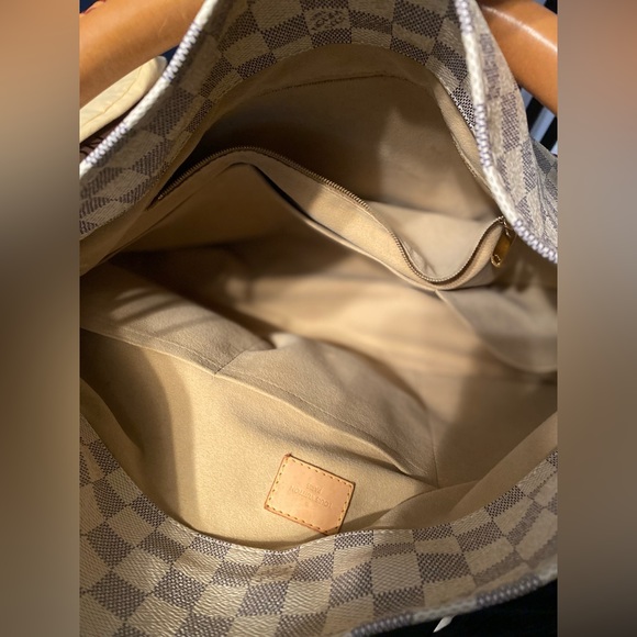 Louis Vuitton Artsy MM Oversized Slouchy purse. Beautiful Azure Demure leather - Picture 13 of 15